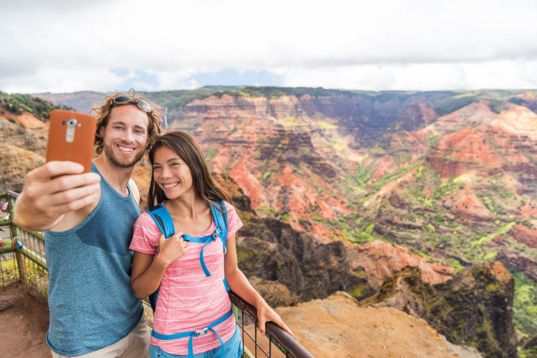 polyad kauai waimea canyon waimea canyon experience guests taking selfie